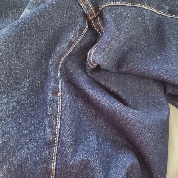 Distressed Skinny Jeans - Picture 5 of 5